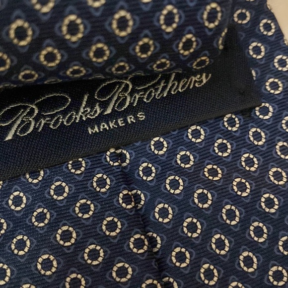 Brooks Brothers Blue Geometric Pattern Silk Tie - Picture 3 of 4